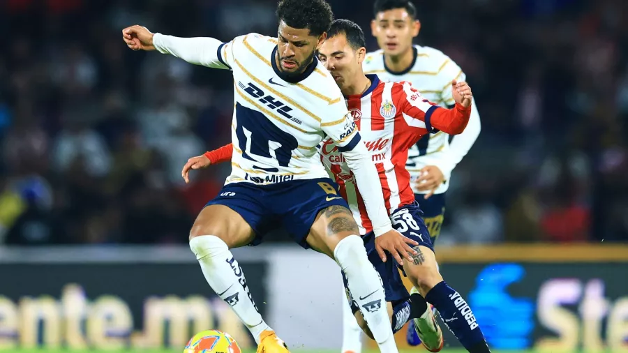 Chivas fue el menos malo y ganó en Ciudad Universitaria