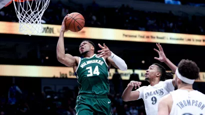 Giannis Antetokounmpo, Milwaukee Bucks: Grecia