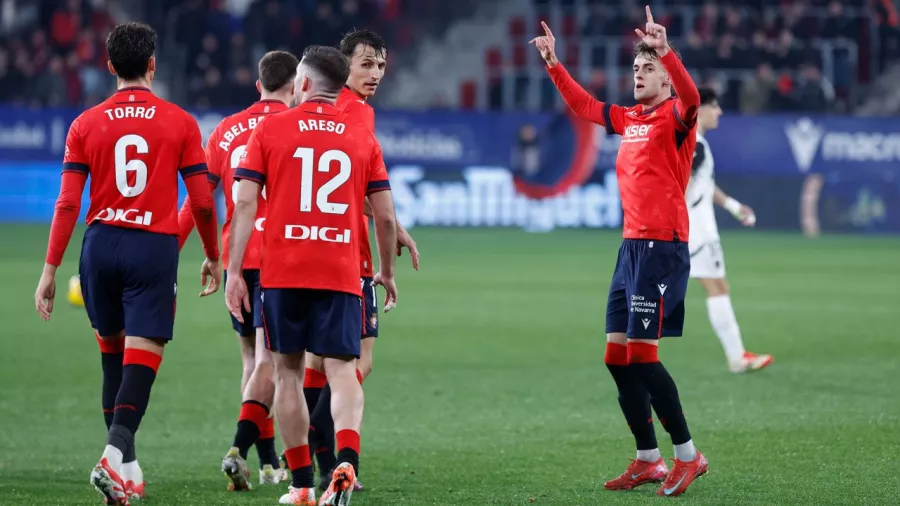 Aimar Oroz anotó su segundo gol de la noche al 39