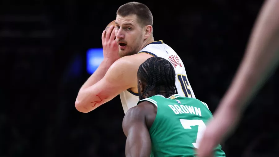 Los Celtics salieron del bache ante los poderosos Nuggets