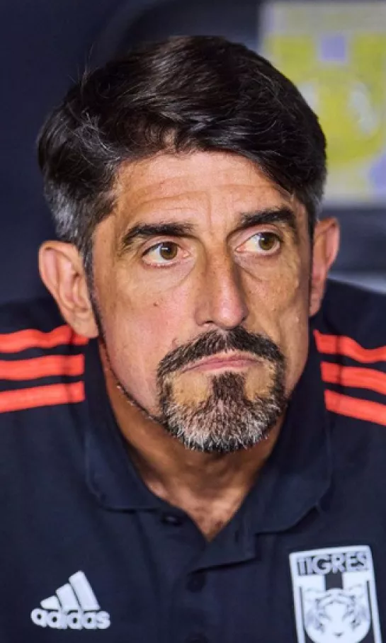 Veljko Paunovic queda fuera del banquillo de Tigres