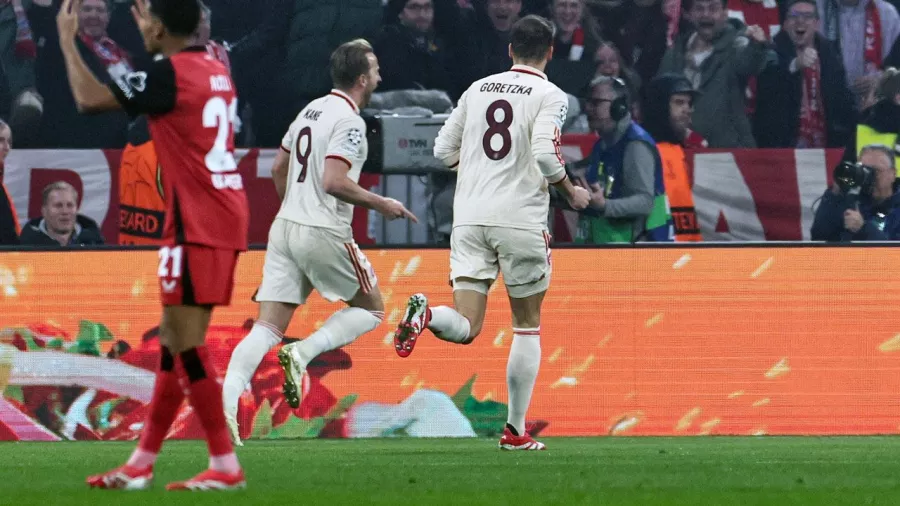 Kane anotó un doblete en la victoria de Bayern Munich sobre Leverkusen en la ida de octavos de final de la Champions League 