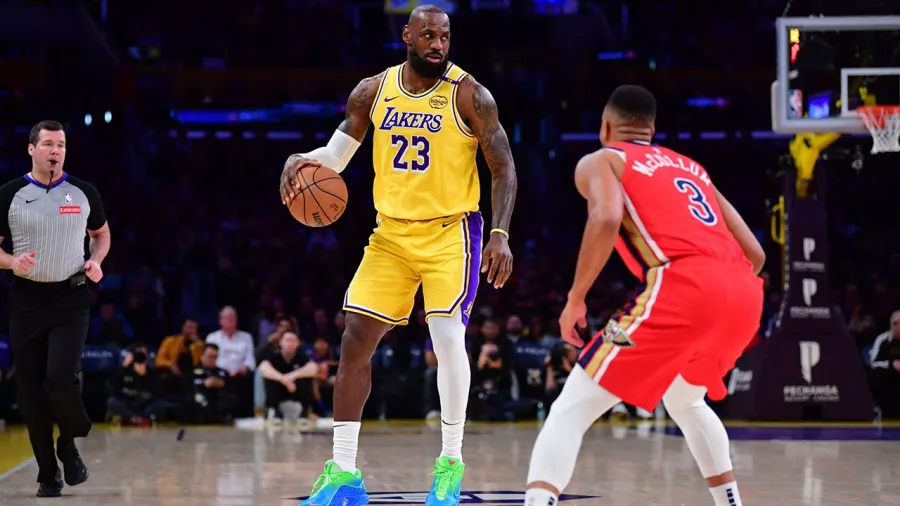 LeBron James supera los 50 mil puntos en la NBA