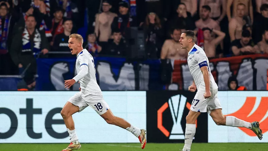 Así celebra la Lazio el gol agónico del triunfo en Europa League