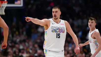 Nikola Jokic no es de este planeta y su actuación histórica lo demuestra