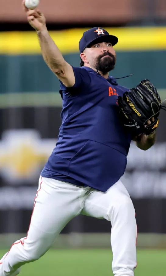 El pitcher mexicano José Urquidy cambia de aires y se va a Detroit