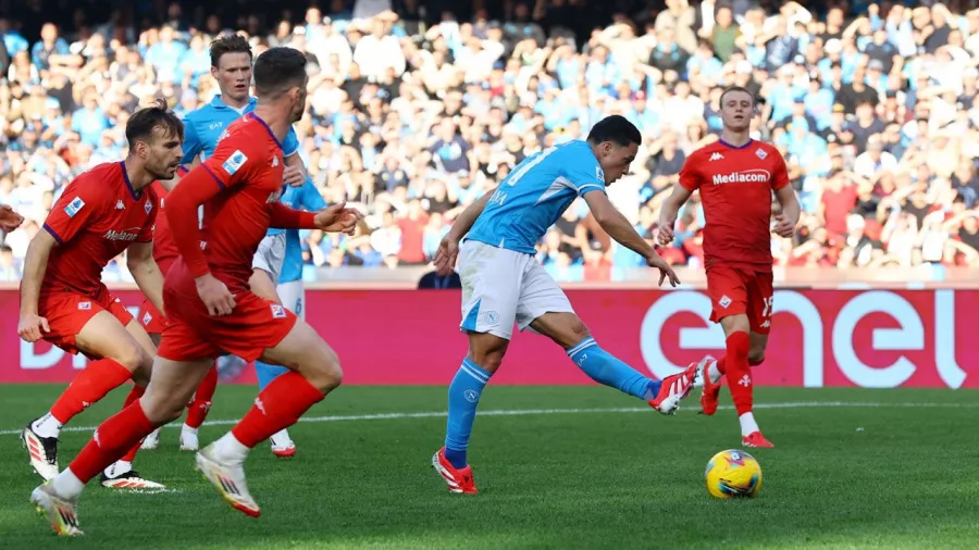 Giacomo Raspadori marcó el 2-0 al 60 