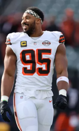 Myles Garrett no se va de los Browns y logró un descomunal acuerdo