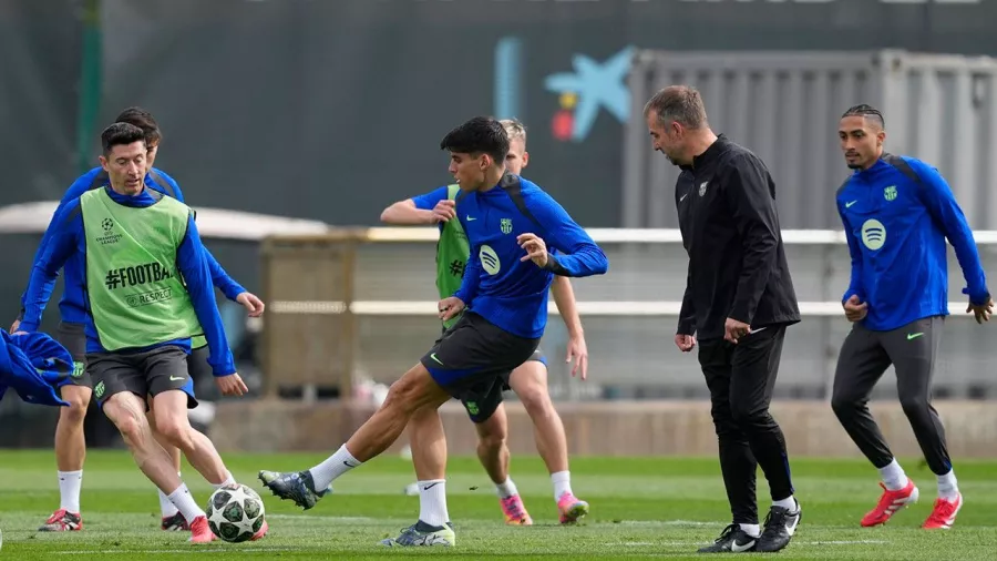 Robert Lewandowski se entrena con normalidad y está listo para el Benfica