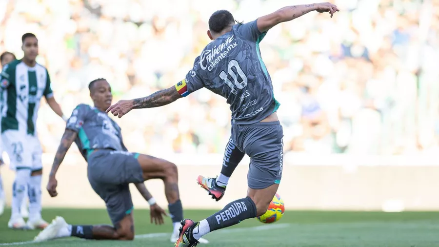 James Rodríguez y la primera noche amarga en la Liga MX