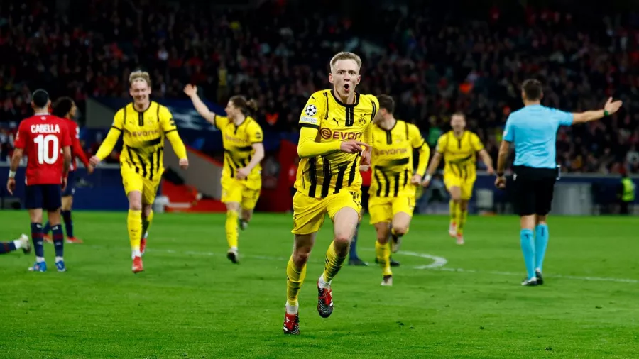 Maximilian Beier marcó el gol del triunfo al 65