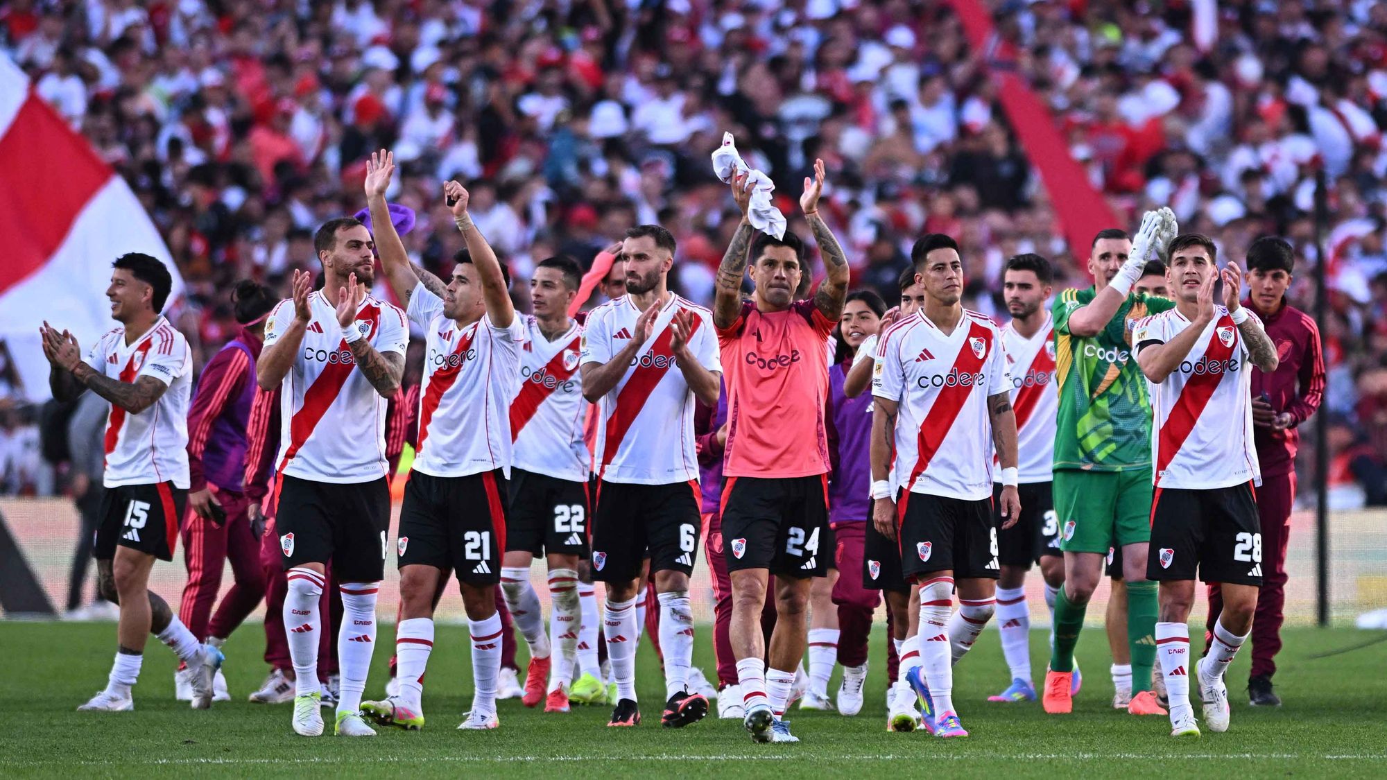 Confederación Sudamericana de Futbol (CONMEBOL), aporta 6 clubes a la competencia.