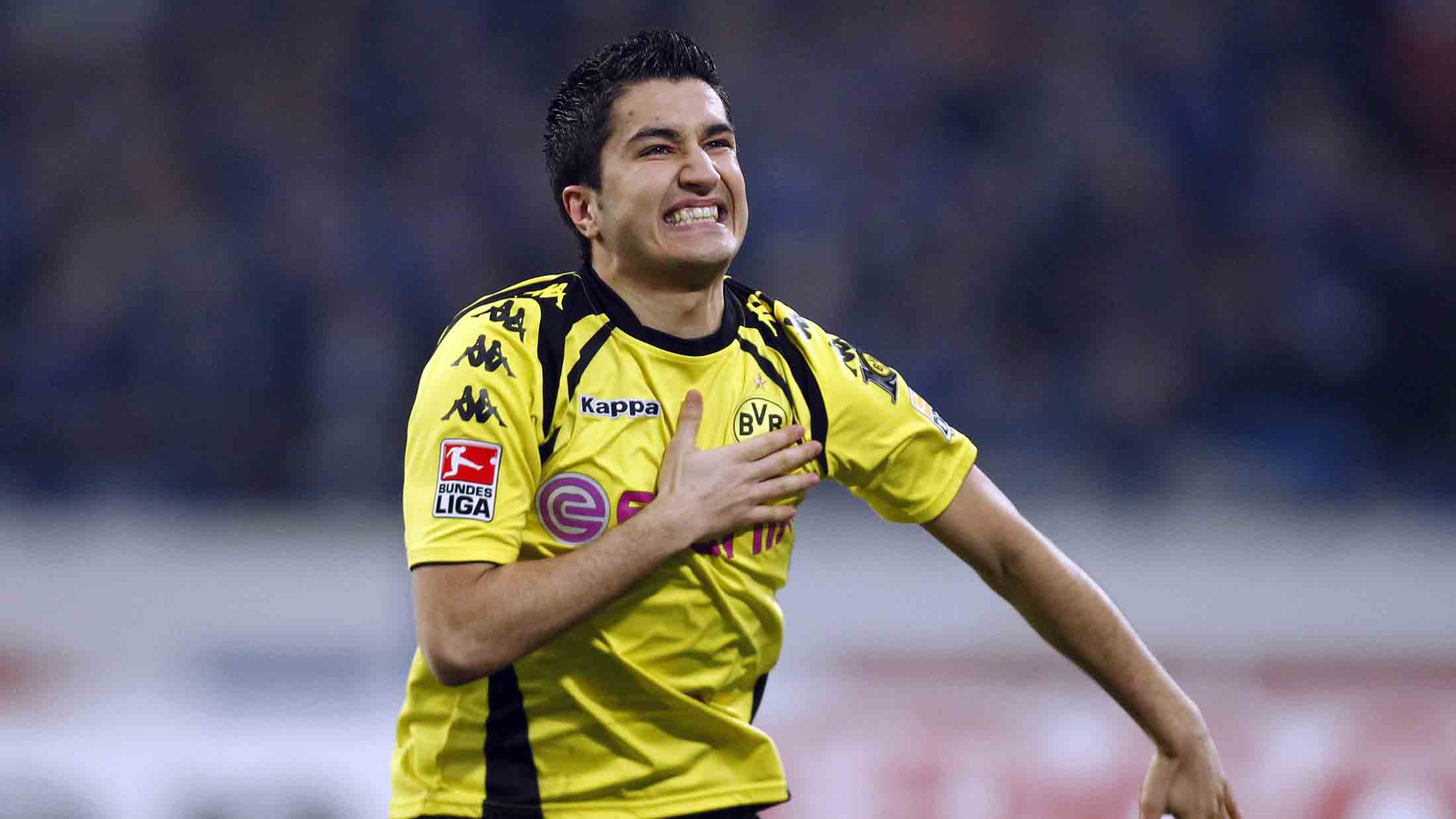 Nuri Şahin: Borussia Dortmund (2011–2012), 274 partidos, 26 goles, 50 asistencias | Real Madrid 2007–2010), 10 partidos, 1 gol, 1 asistencia.