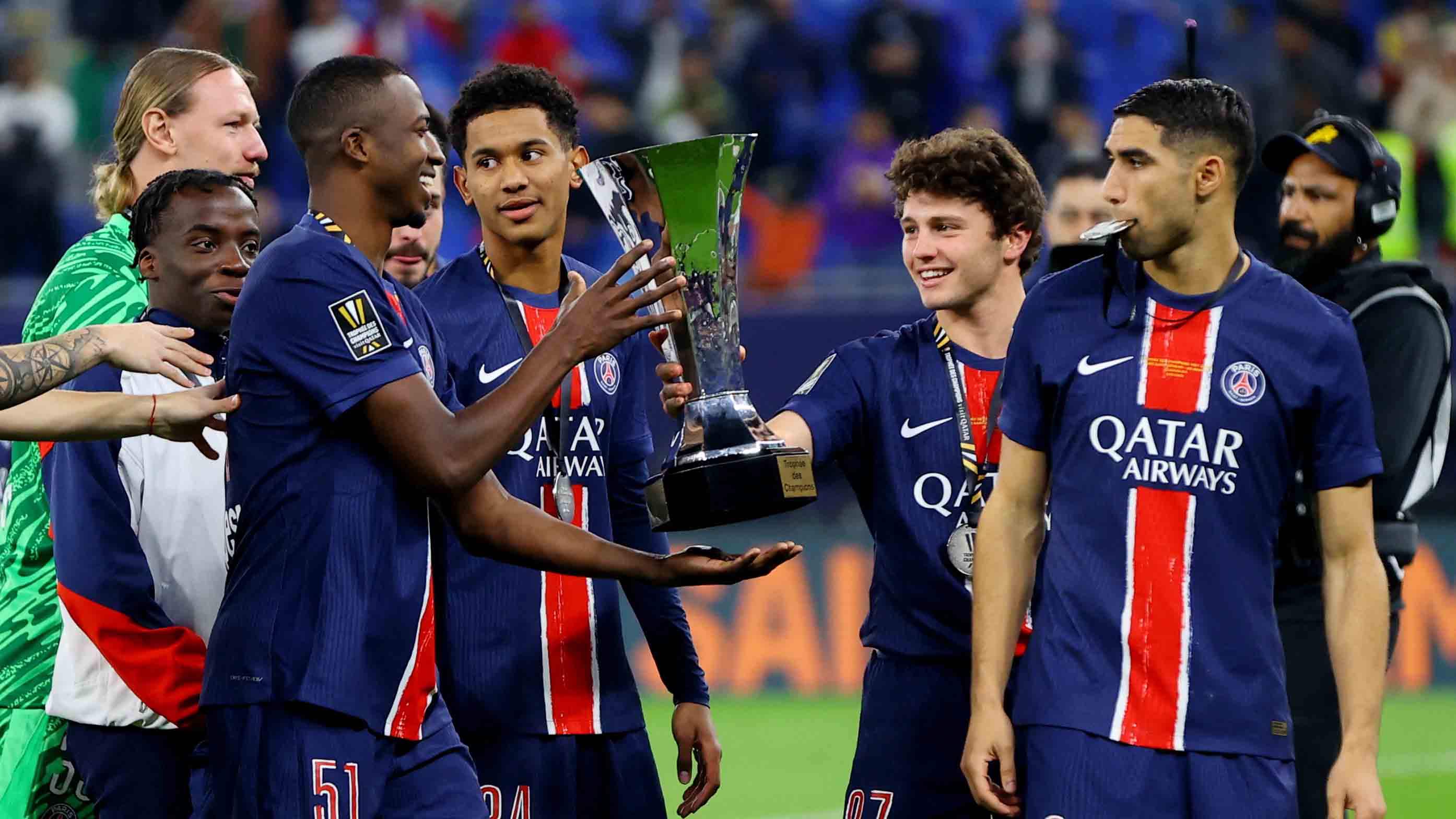 Supercopa de Francia (Trophée des Champions) 5 de enero: derrotaron 1-0 a Monaco.