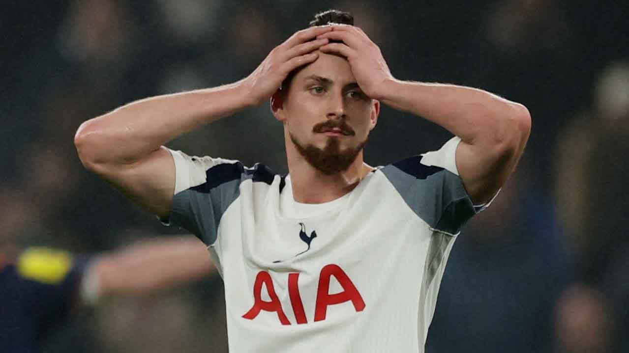 Tottenham sancionado por la UEFA