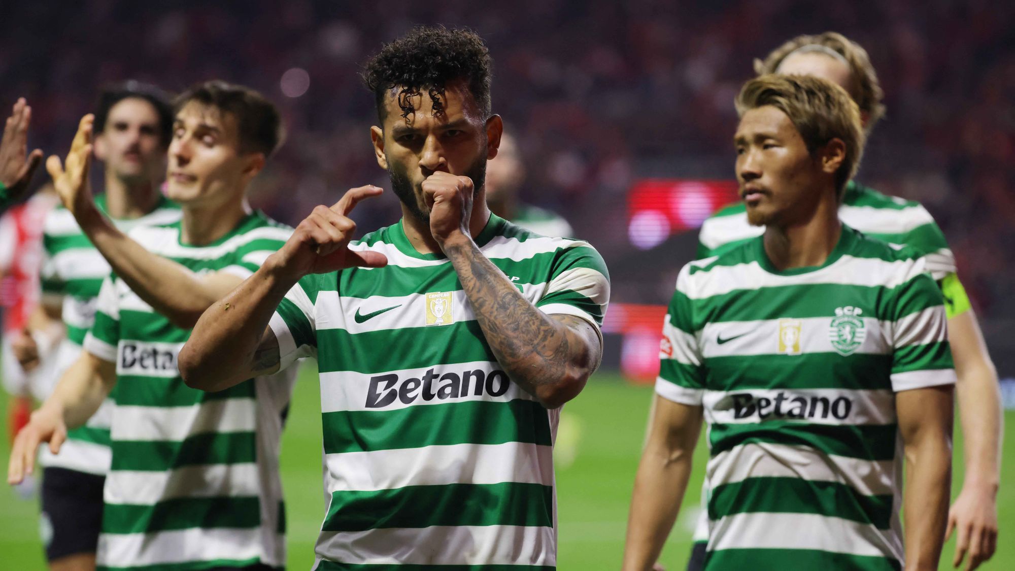Sporting seeks to repeat the most epic comeback in its history in Europe

 & more related news here