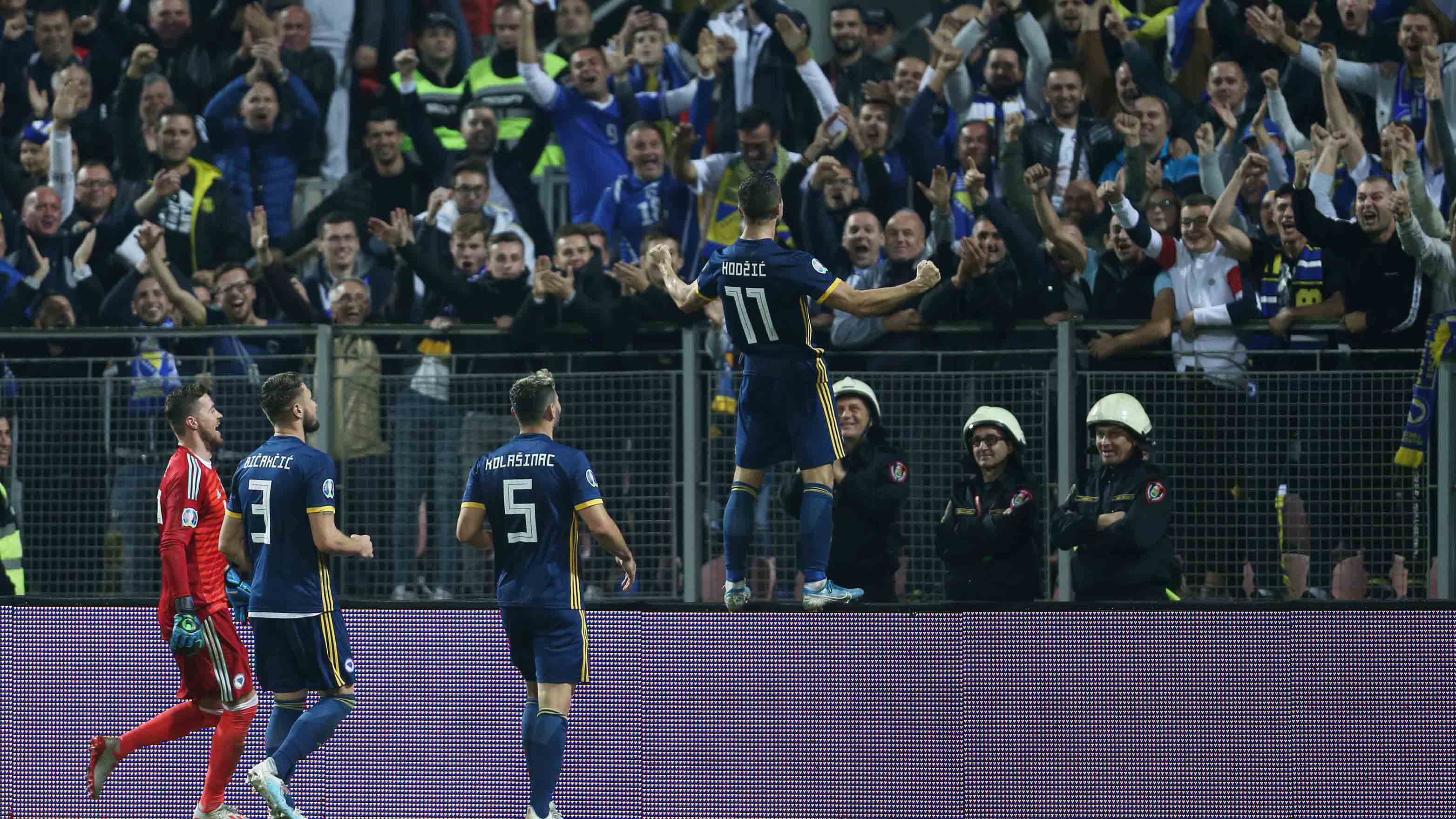 Un estadio lejos de la élite