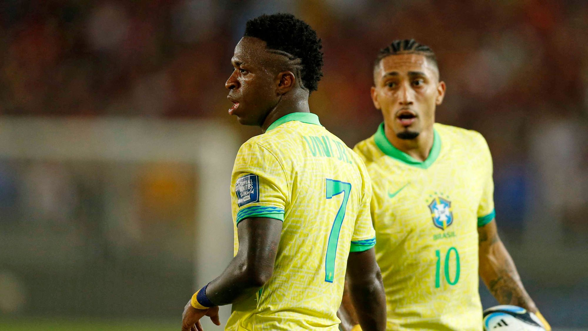 Vinícius Júnior + Raphinha