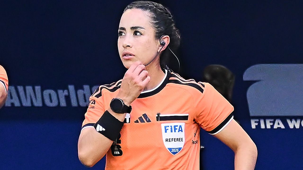 Itzel Fox Katia Itzel García, presente en el arbitraje del Argentina-Cabo Verde