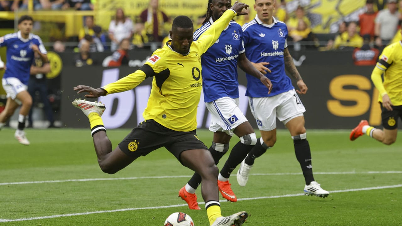 Borussia Dortmund consiguió su primera victoria en la Bundesliga