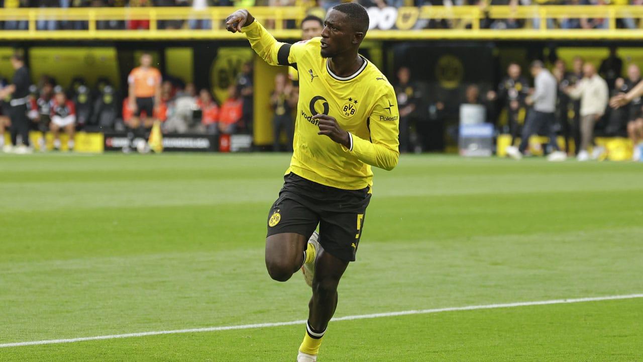 Borussia Dortmund consiguió su primera victoria en la Bundesliga