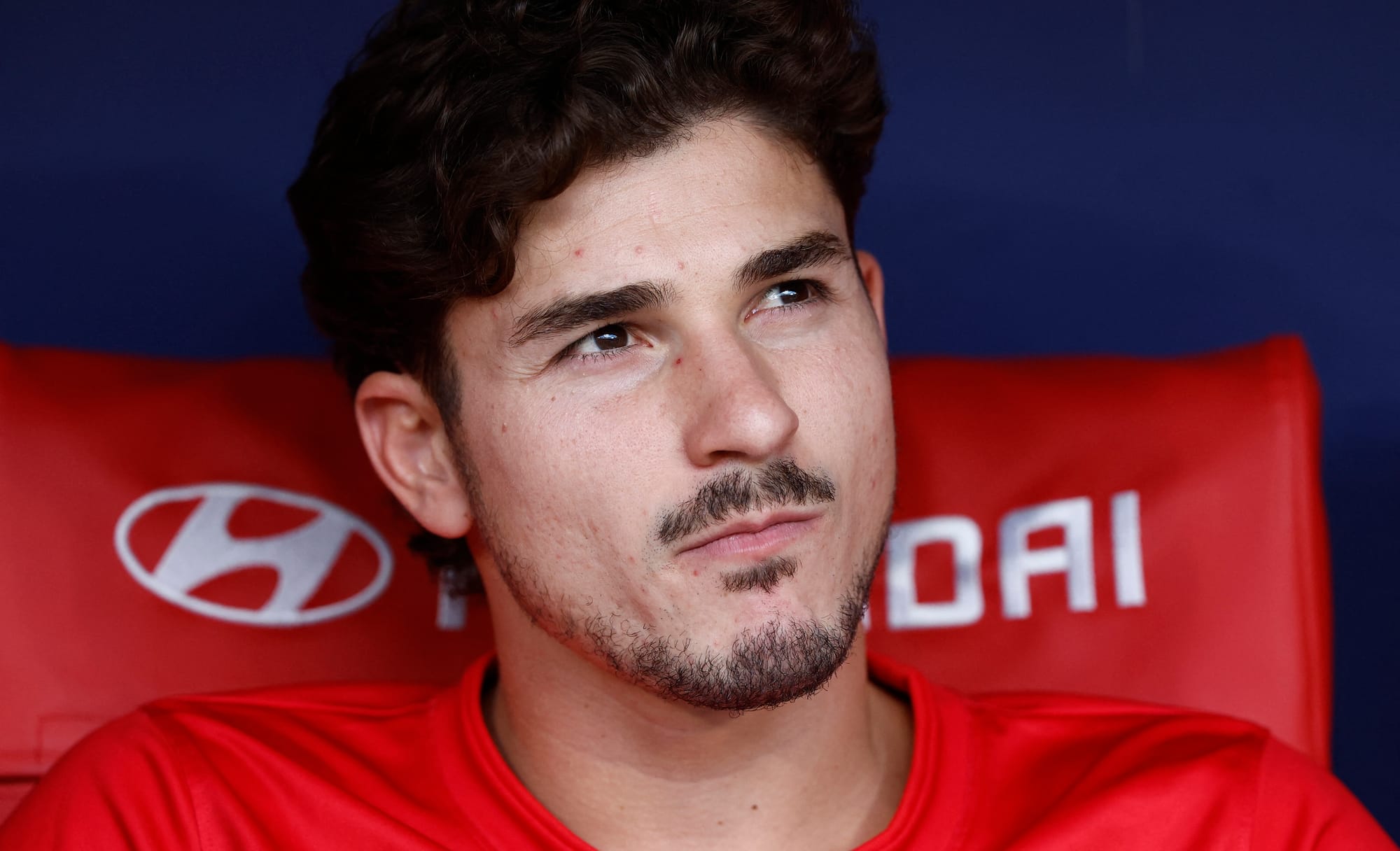 Julián Álvarez la pasó mal en su regreso a 'casa'