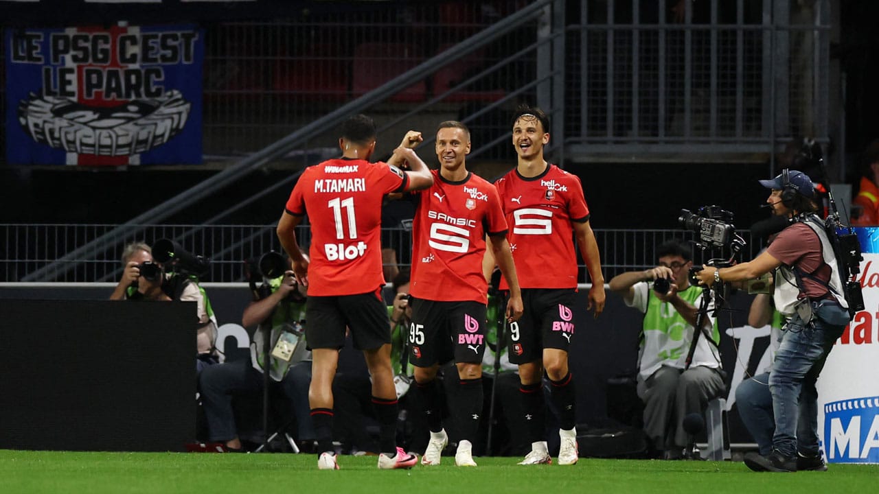 Ferran Torres tuvo un debut soñado con Paris Saint-Germain en la Ligue 1