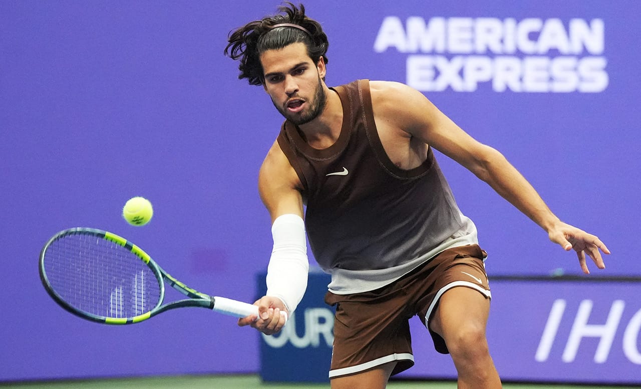 Carlos Alcaraz comenzó su camino rumbo al bicampeonato del US Open