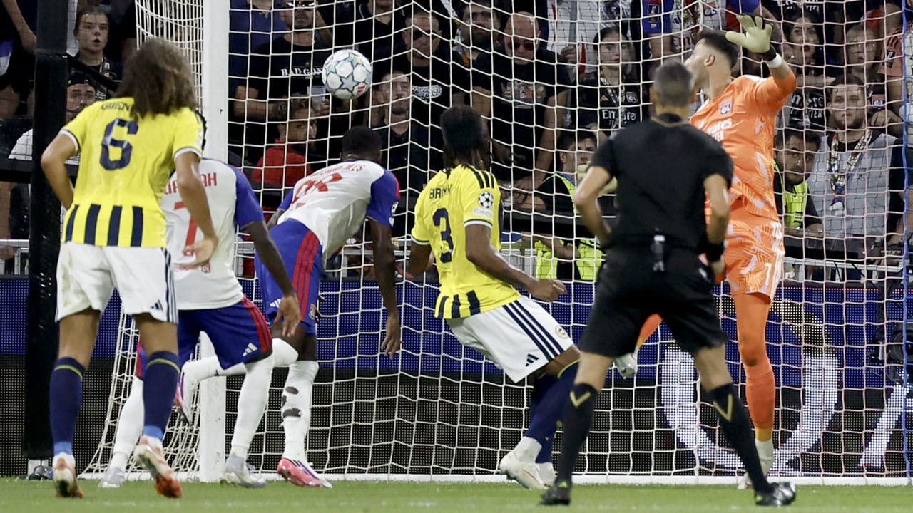 Fenerbahçe eliminó a Olympique de Lyon y es equipo de Champions League