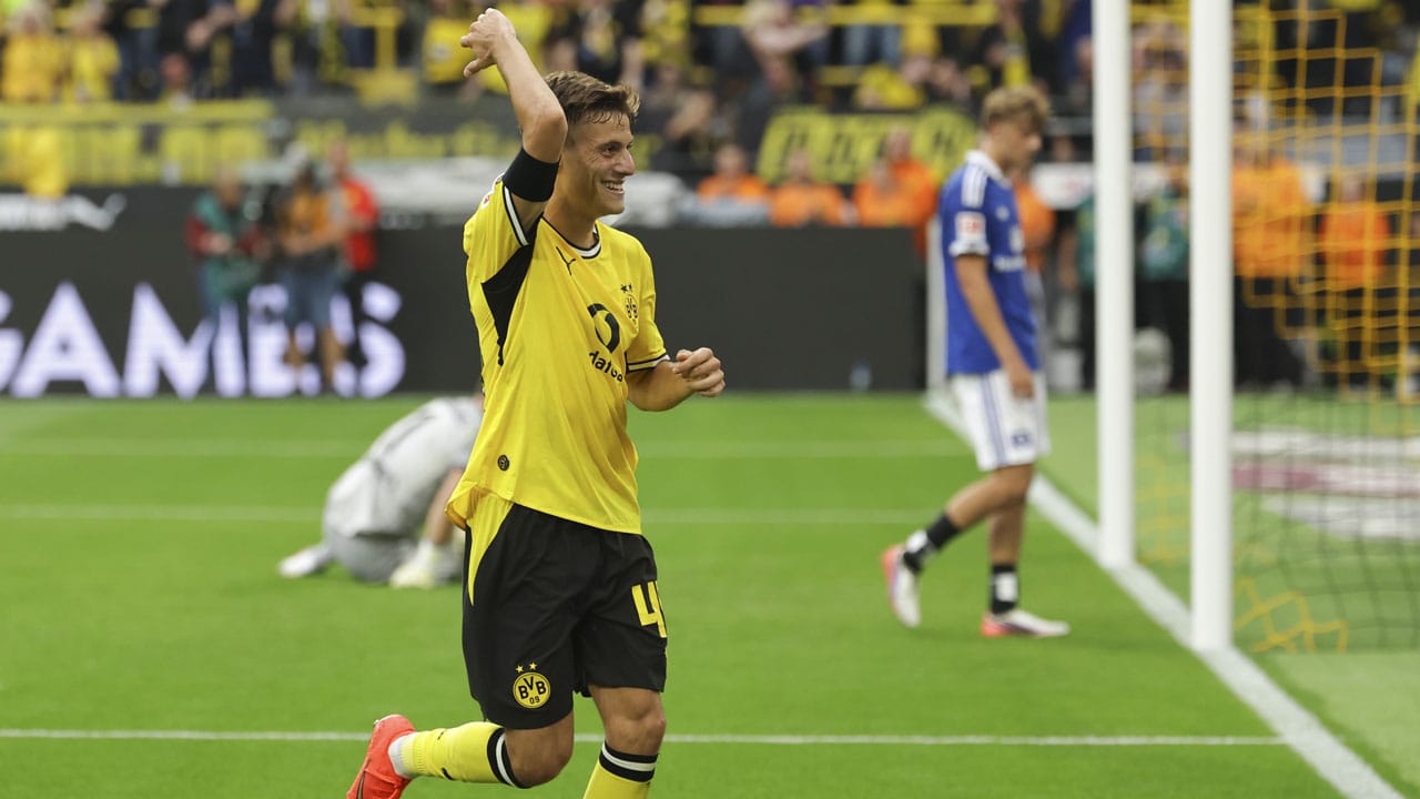 Borussia Dortmund consiguió su primera victoria en la Bundesliga