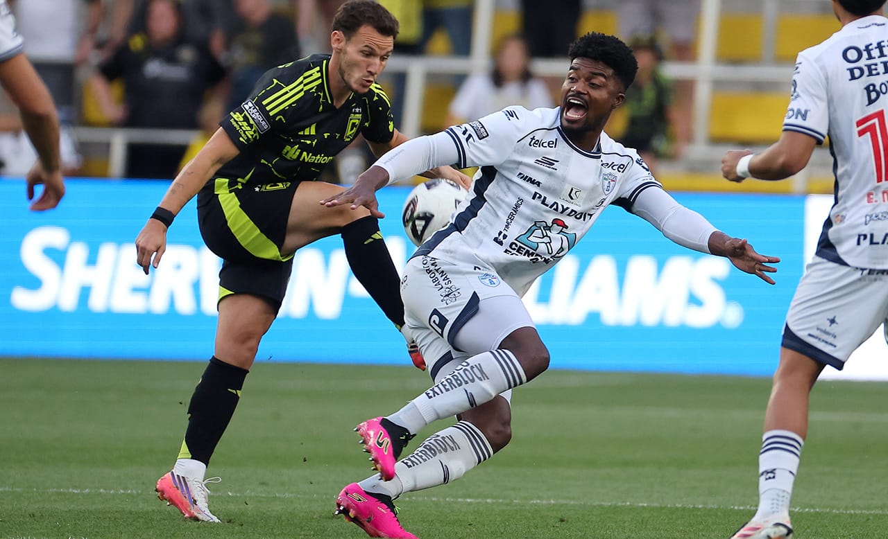 Columbus Crew casi enterró las aspiraciones de Pachuca