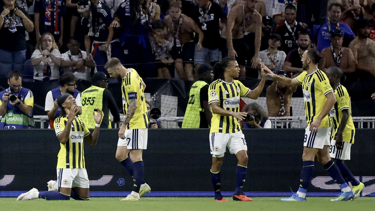 Fenerbahçe eliminó a Olympique de Lyon y es equipo de Champions League