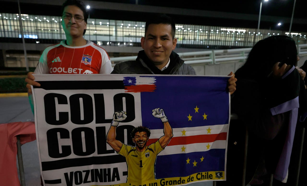 Vozinha causó tumultos en su llegada a Chile