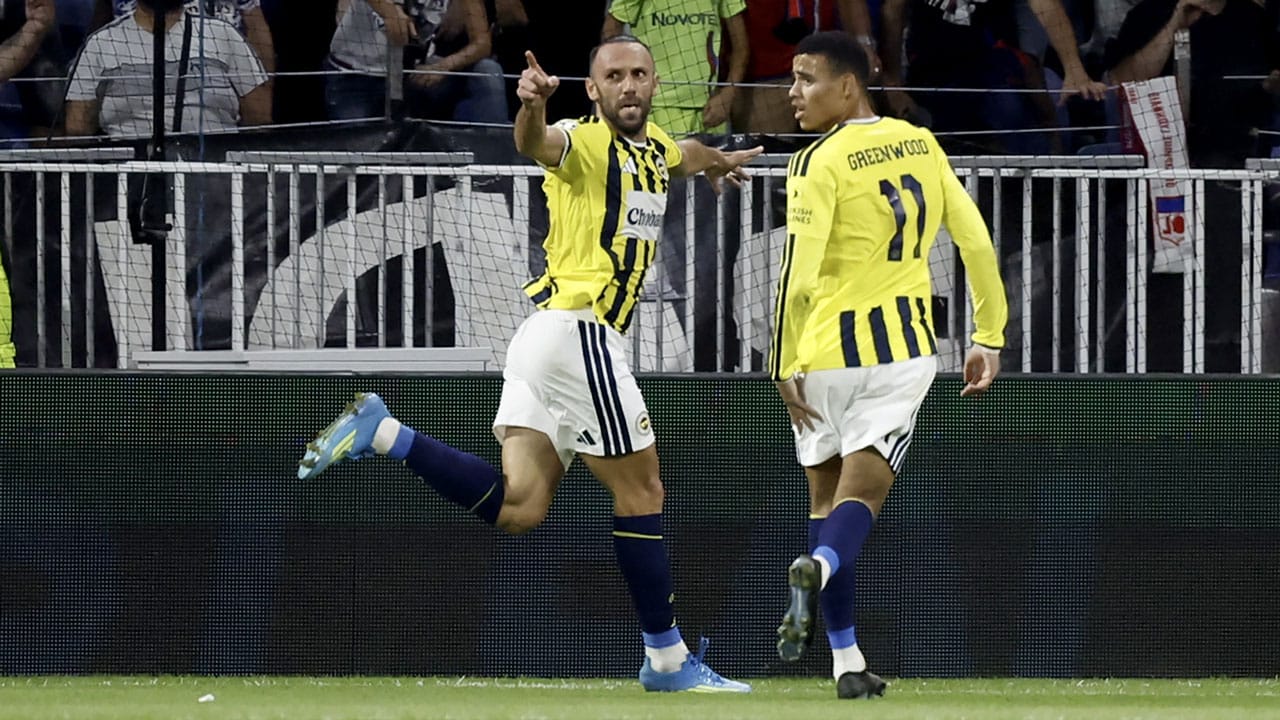 Fenerbahçe eliminó a Olympique de Lyon y es equipo de Champions League