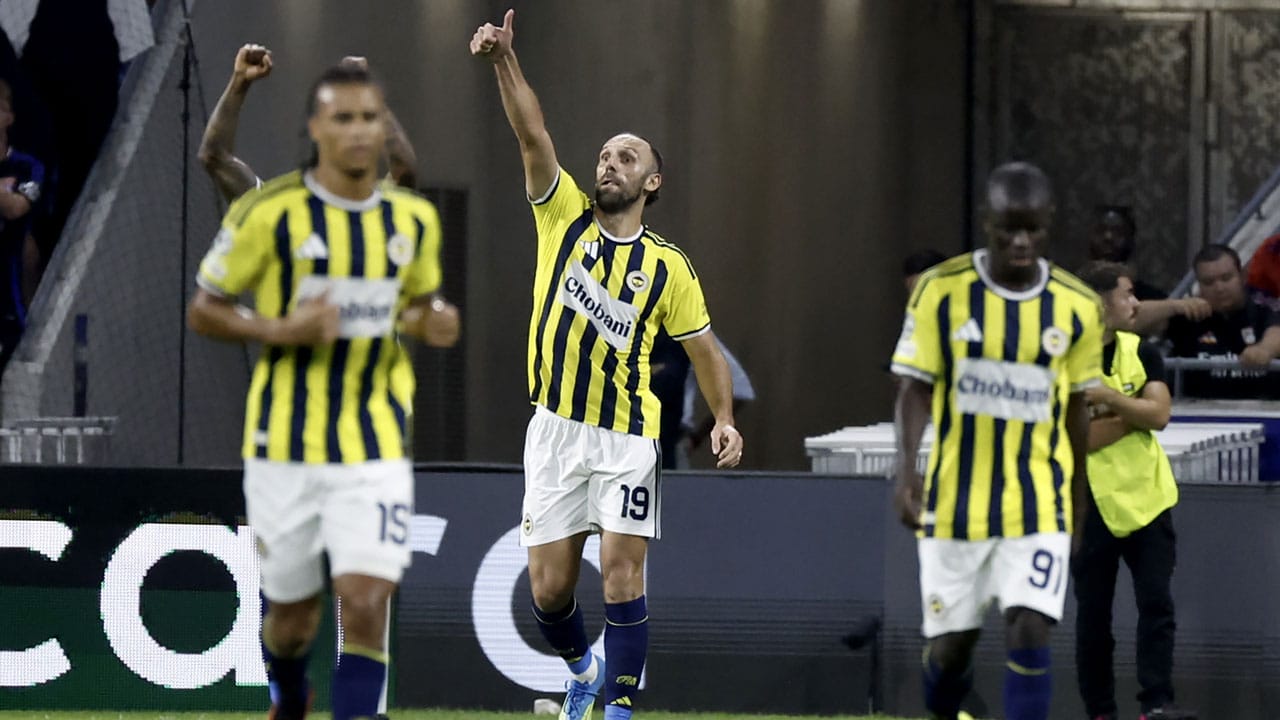Fenerbahçe eliminó a Olympique de Lyon y es equipo de Champions League