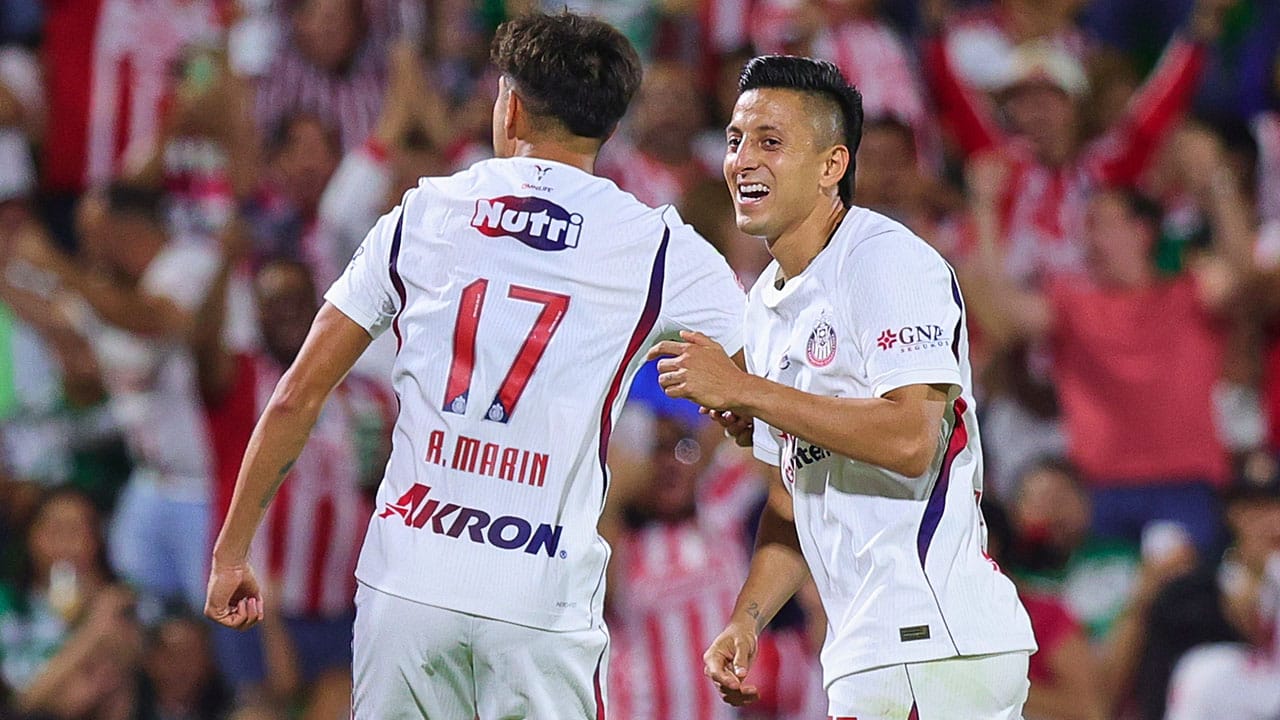 Entre el líder América y las 'excluidas' Chivas solo hay 3 puntos
