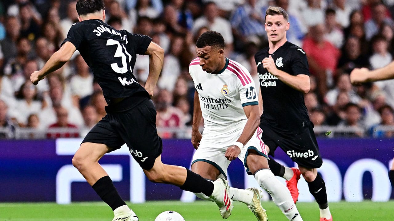 Segundo partido y Kylian Mbappé ya marcó su primer triplete
