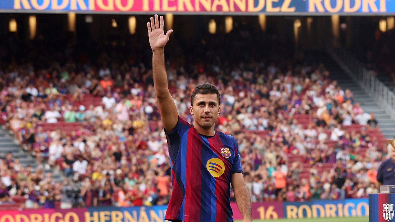 Rodri, ovacionado por primera vez por el Camp Nou