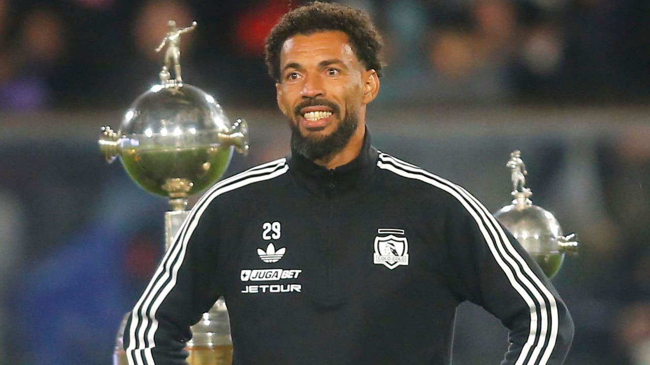 Así fue la espectacular presentación de Vozinha con Colo Colo