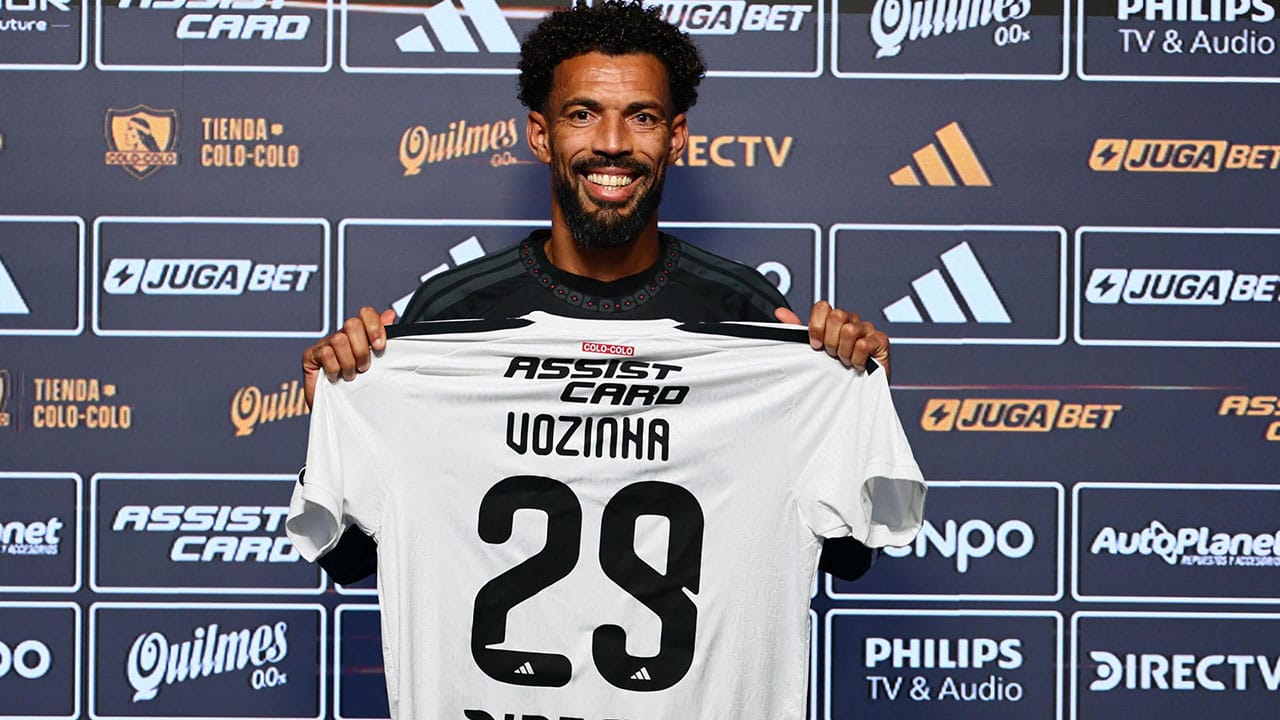 Así fue la espectacular presentación de Vozinha con Colo Colo