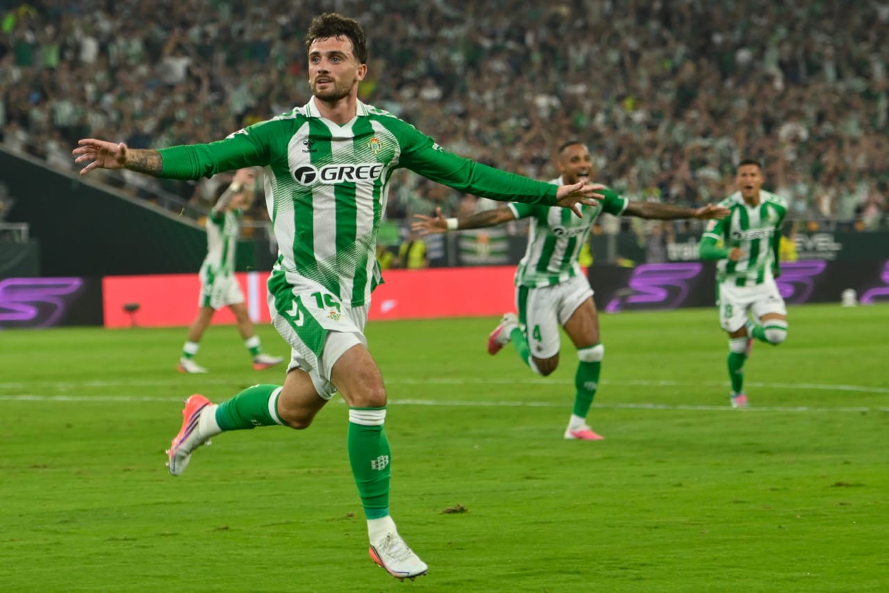 Betis 'fundió' al Real Madrid y le dio un duro golpe