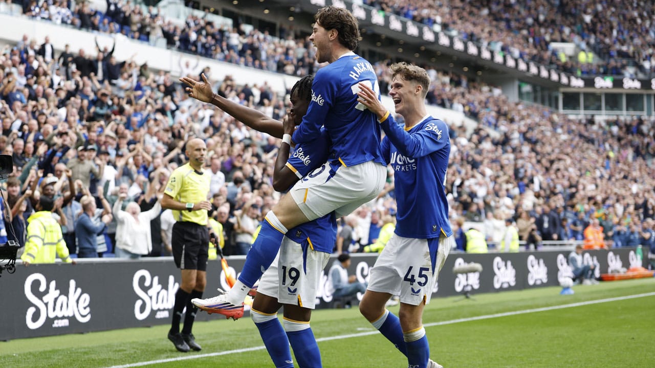 Everton le borró la sonrisa a Manchester United en la Premier League