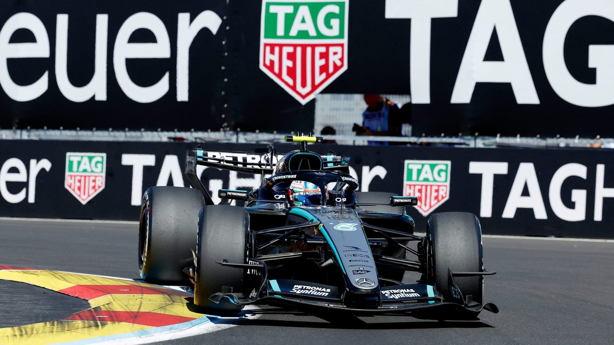 Kimi Antonelli ganó el GP de España y apunta al título en la F1