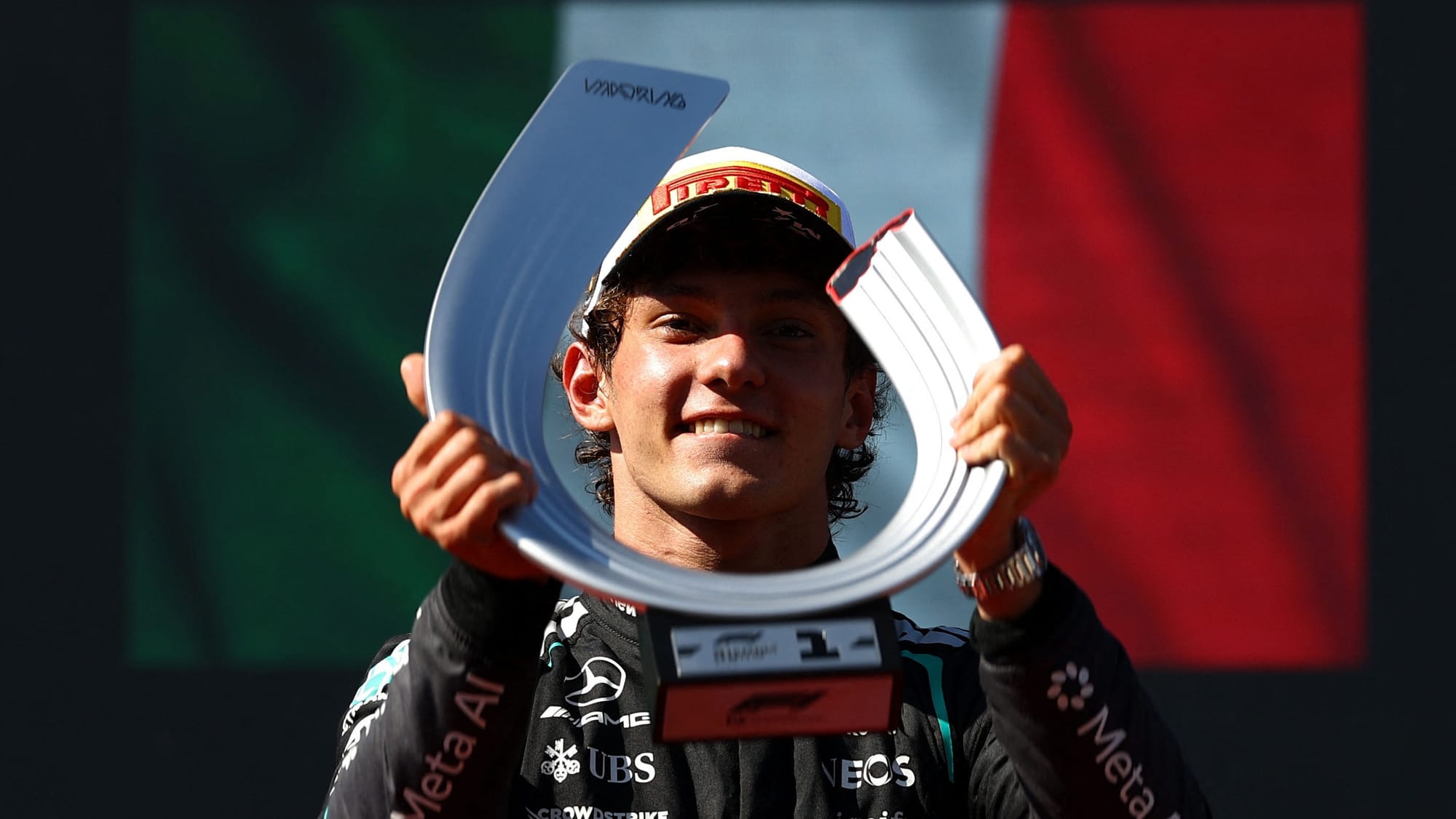 Kimi Antonelli ganó el GP de España y apunta al título en la F1