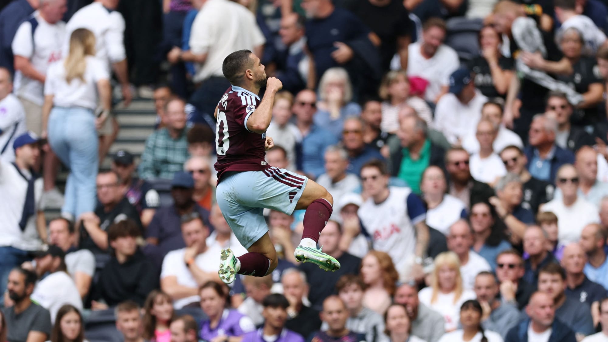 Tottenham por fin marcó, pero perdió ante Aston Villa en la Premier League