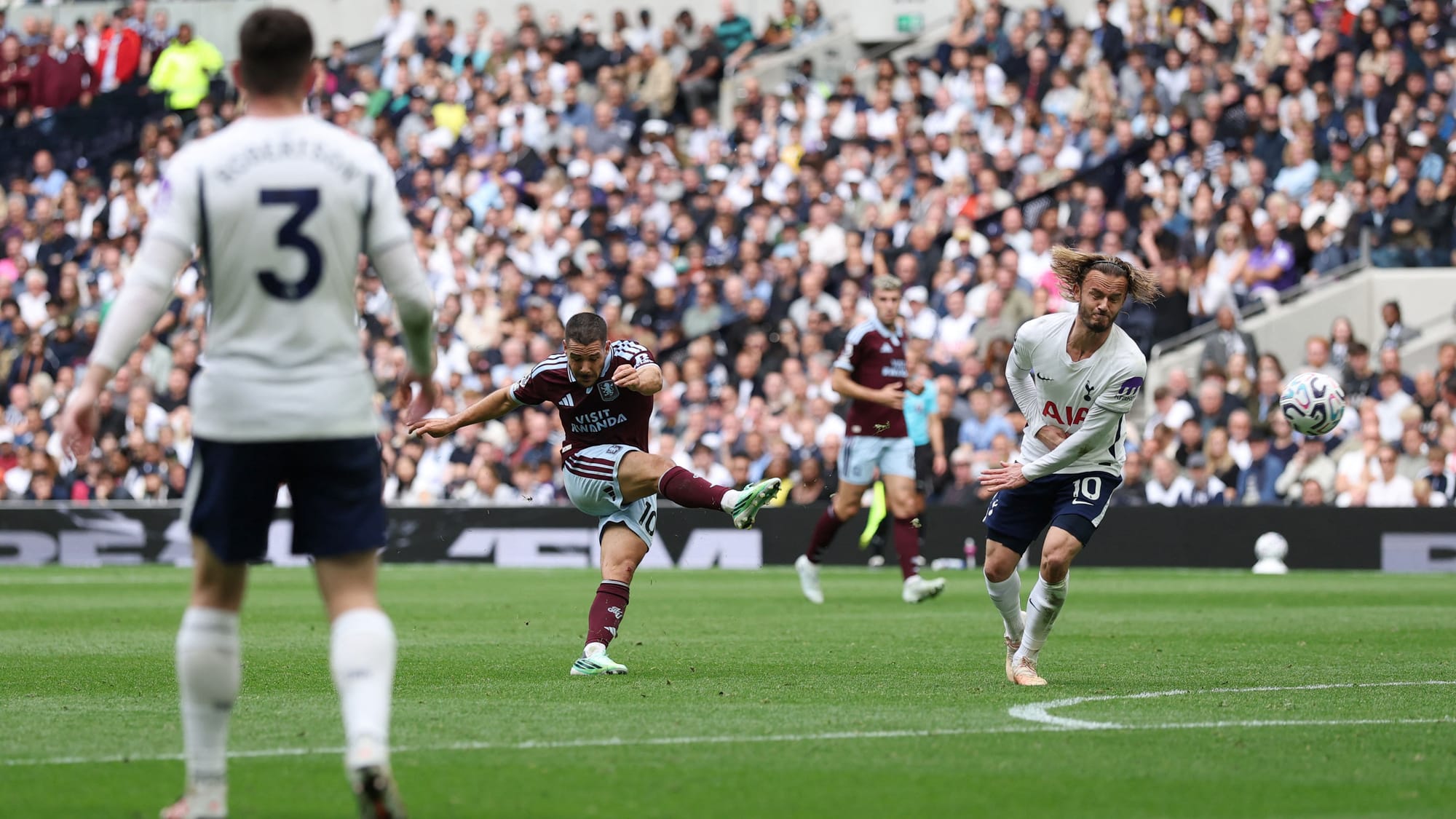 Tottenham por fin marcó, pero perdió ante Aston Villa en la Premier League