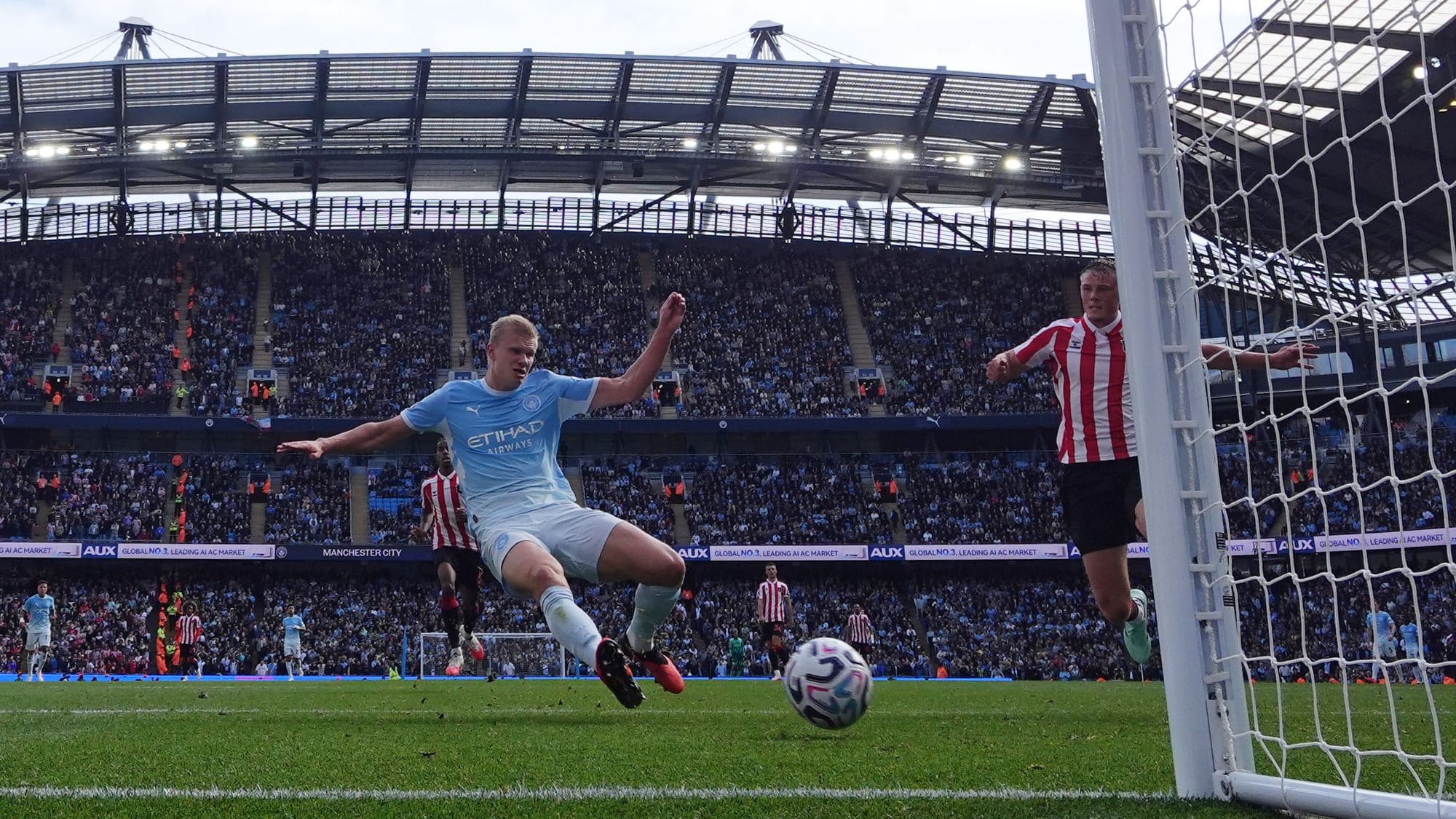 Apúntenle un récord más a Erling Haaland en la Premier League
