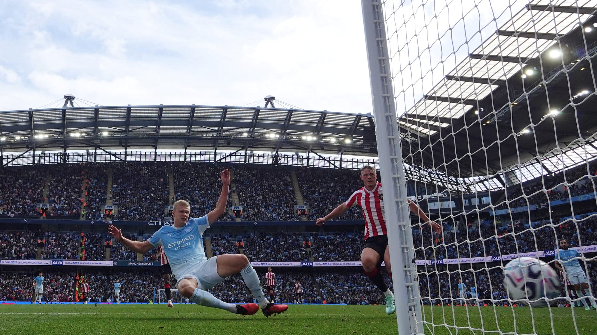 Apúntenle un récord más a Erling Haaland en la Premier League