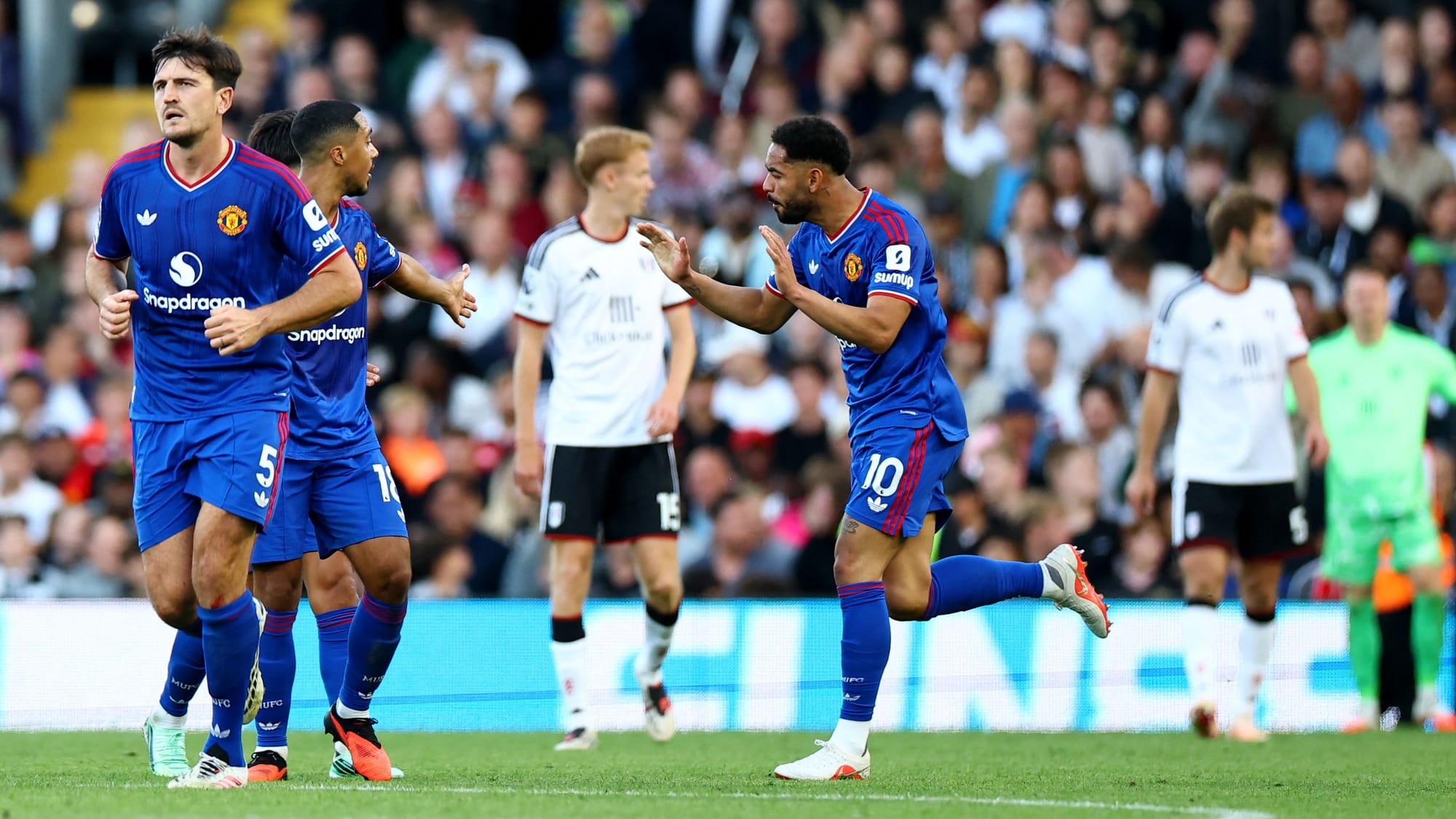 Manchester United llegó a tres partidos sin ganar en la Premier League
