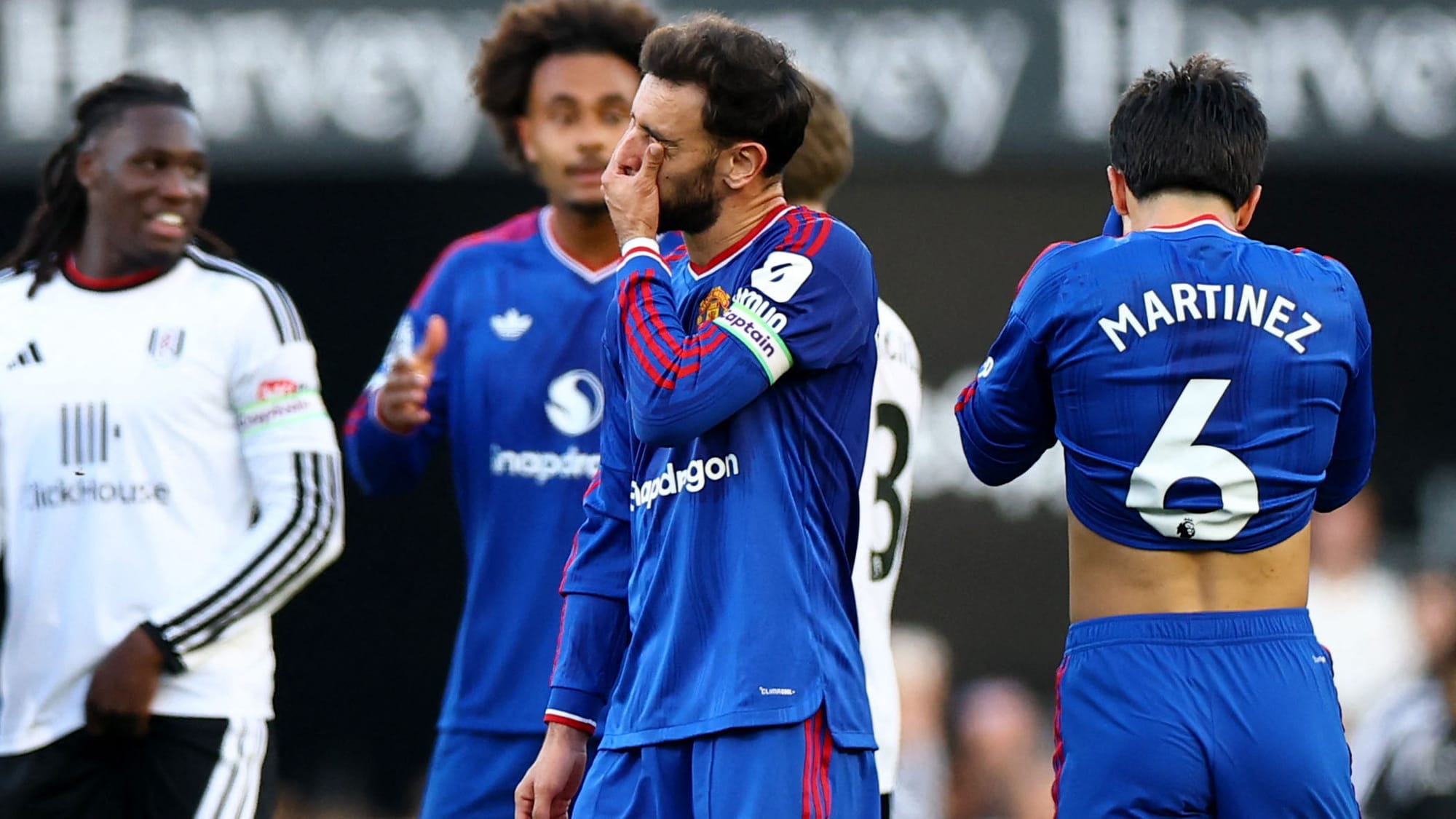 Manchester United llegó a tres partidos sin ganar en la Premier League